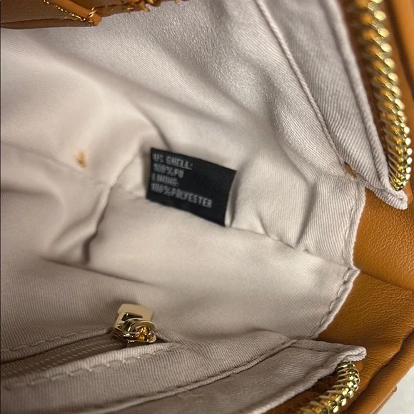 Faux Straw look PU  Cream and Tan Crossbody Bag with 2 removable straps - Picture 6 of 13